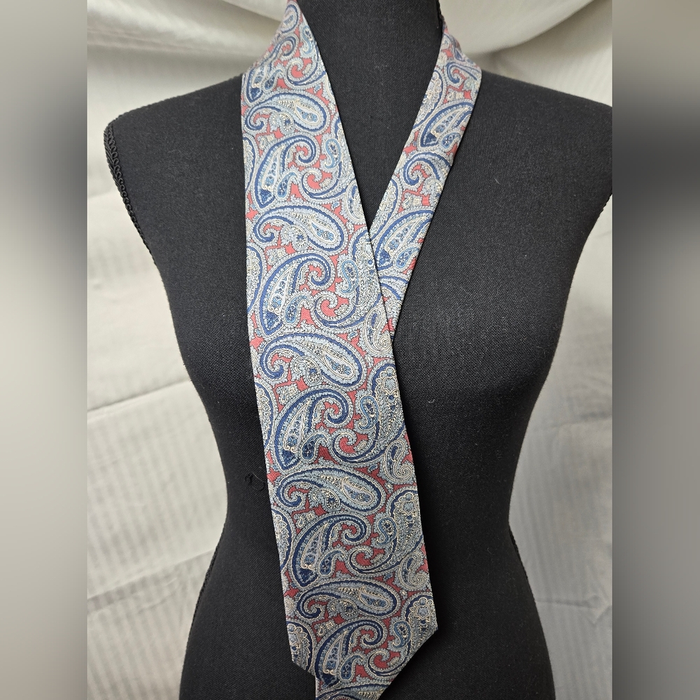 Hastings Tie